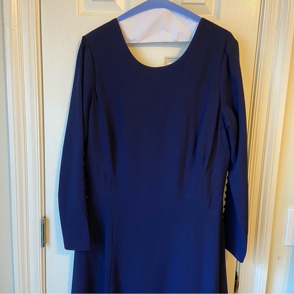 TAHARI ASL long sleeve V-Back Maxi Dress - Picture 5 of 14
